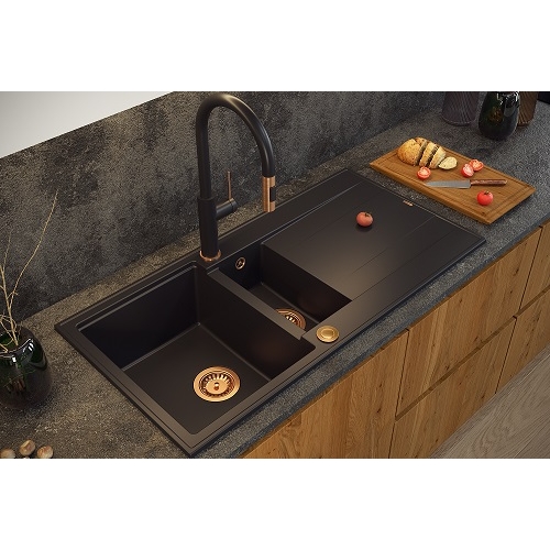 Bateria kuchenna z wyciąganą wylewką i ze zmianą strumienia wody Jennifer czarna z elementami miedzi